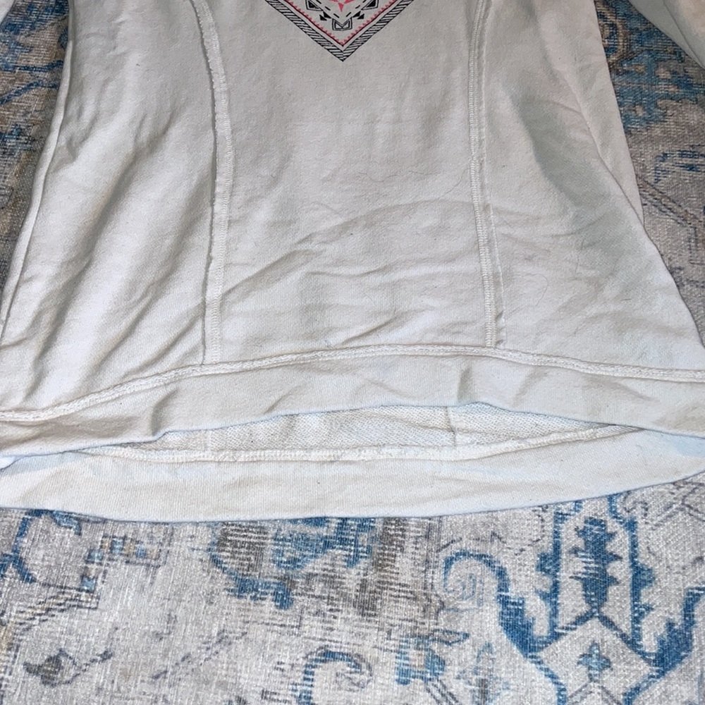 Maurice’s Patterned Sweatshirt - Picture 4 of 5